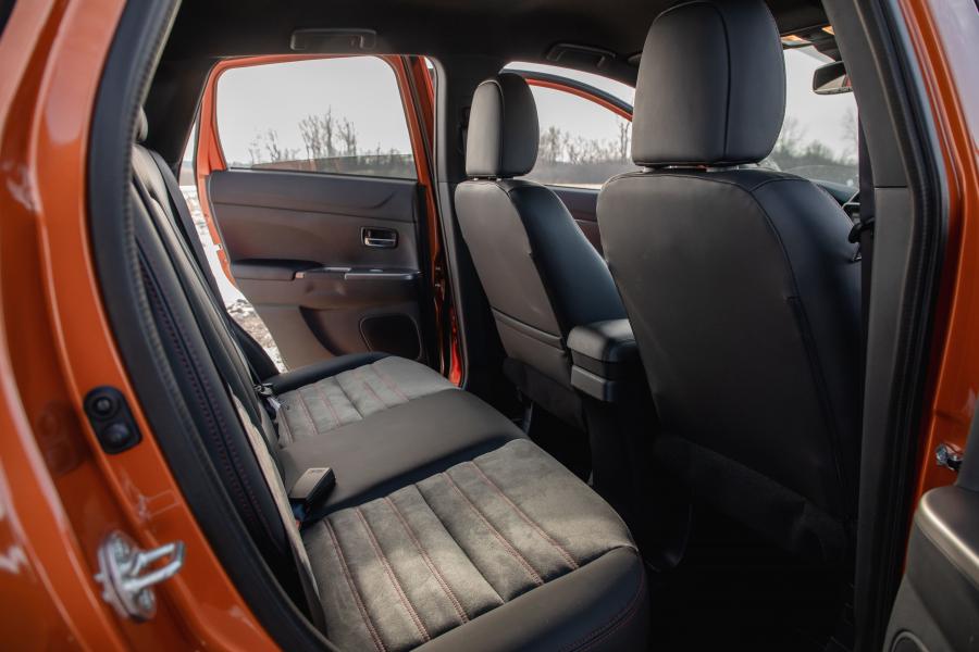Интерьер Mitsubishi Outlander Sport 2019 года  (фото 27 из 39)